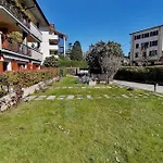 Front With Loft Bed And Pool Διαμέρισμα *