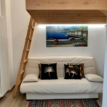 公寓 Front With Loft Bed And Pool 巴多利诺