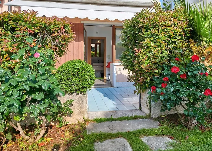 Front With Loft Bed And Pool Bardolino